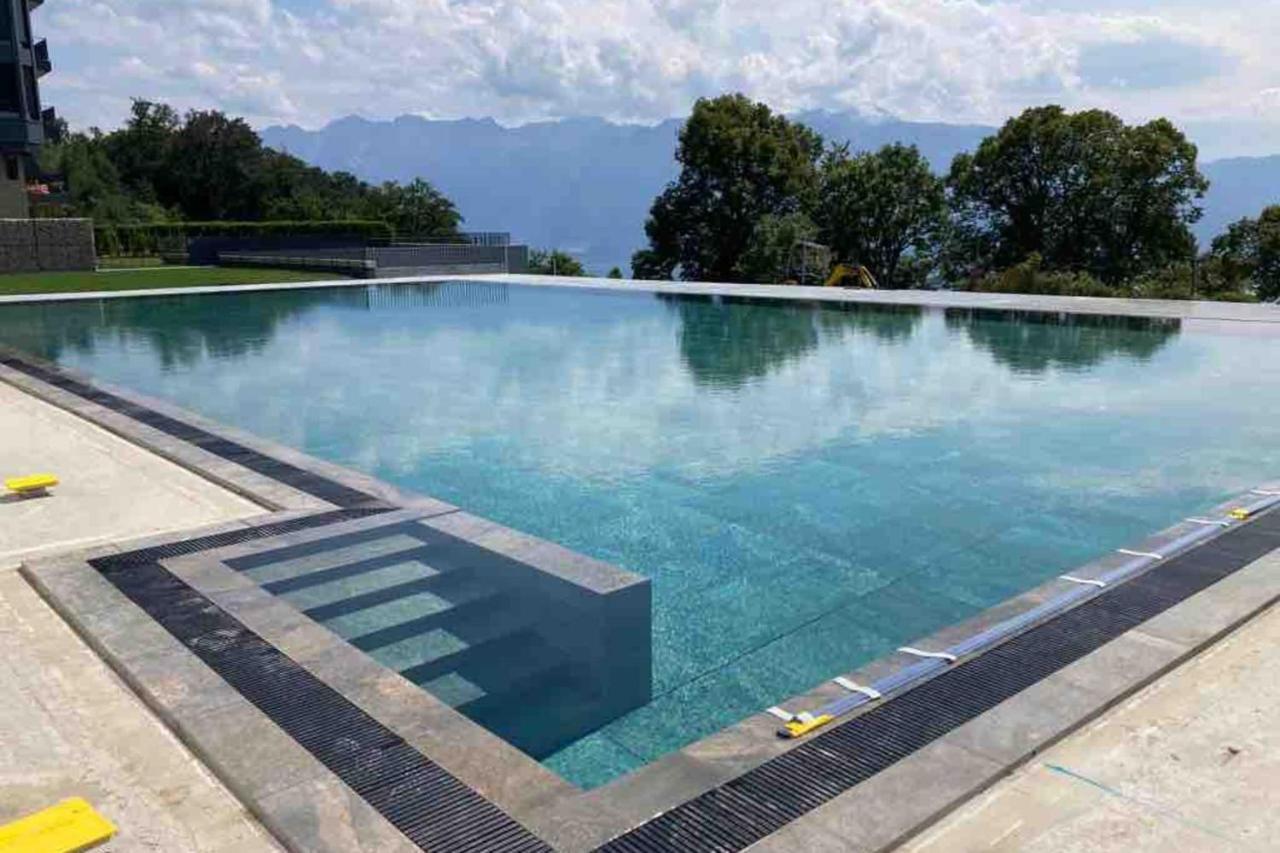 Les Terrasses De Lavaux 1 - Appartement De Luxe Avec Vue Panoramique Et Piscine Puidoux Buitenkant foto