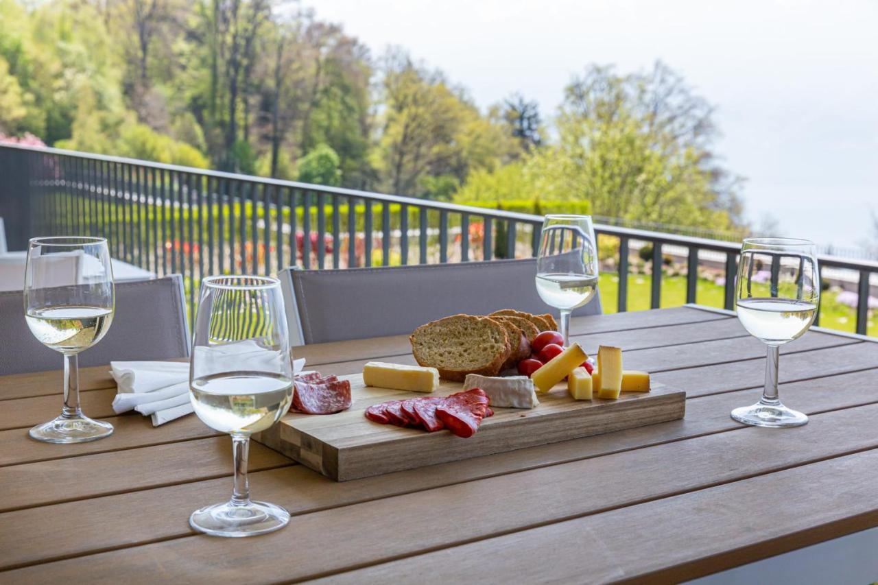 Les Terrasses De Lavaux 1 - Appartement De Luxe Avec Vue Panoramique Et Piscine Puidoux Buitenkant foto